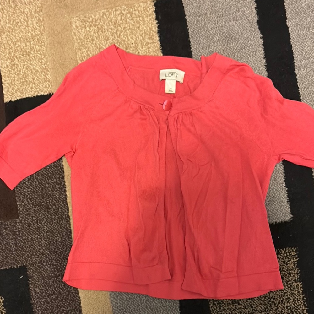 LOFT Vibrant short sleeve coral Cardigan -size xs - condition - super soft!